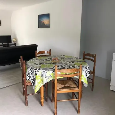 F3 - 1er Etage Lejlighed
