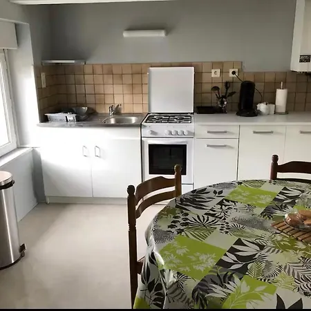 F3 - 1er Etage Lejlighed *